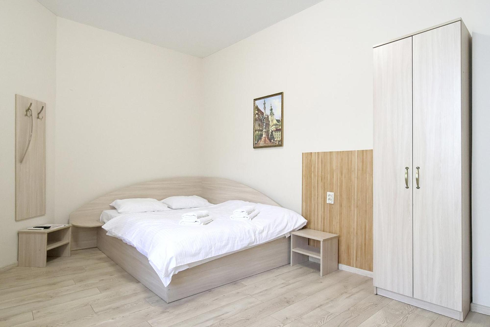 Buk Apartments On Doroshenka 25 Lemberg Exterior foto